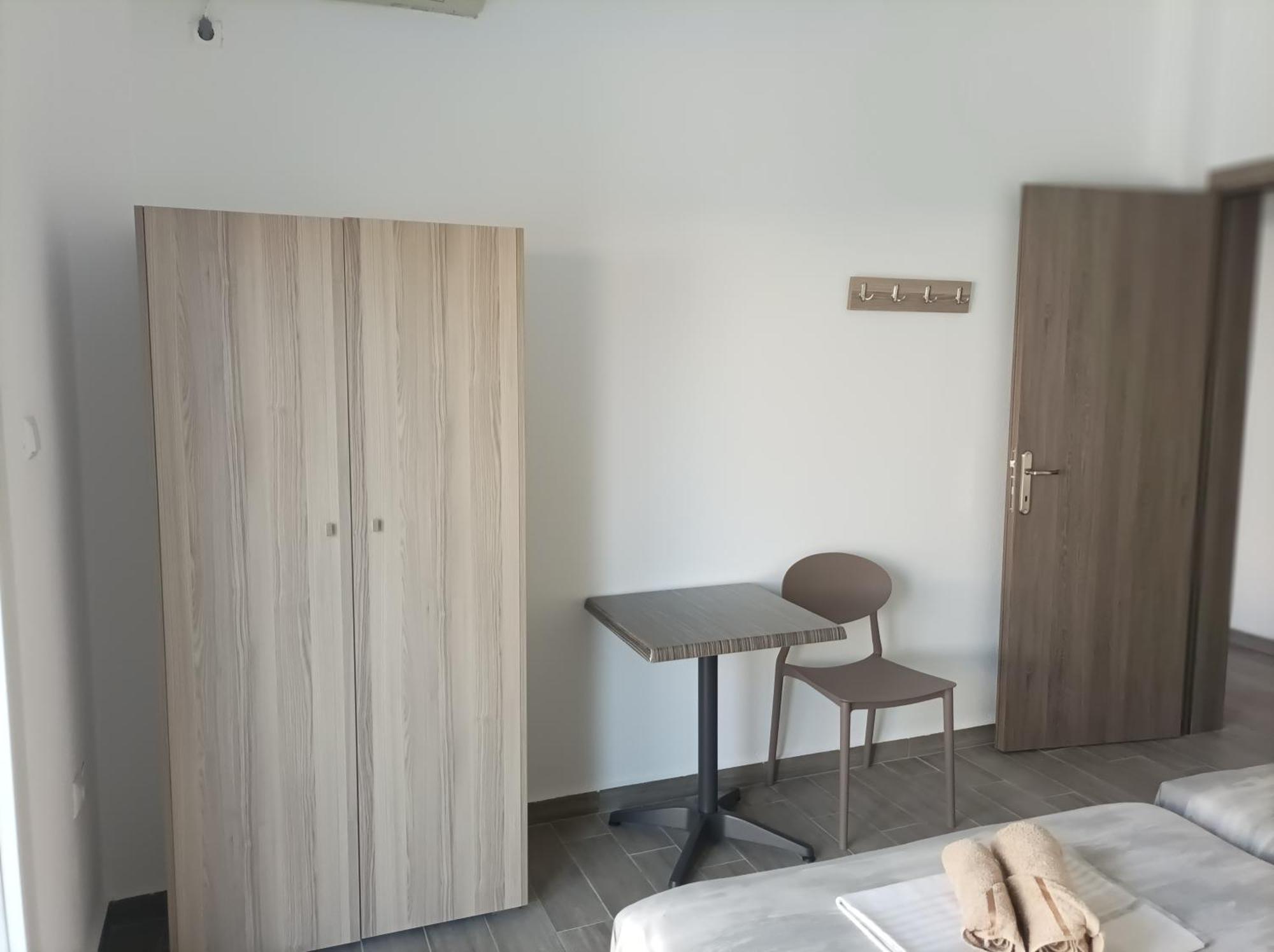 Kleanthis Blue Apartment Nea Vrasna Ngoại thất bức ảnh