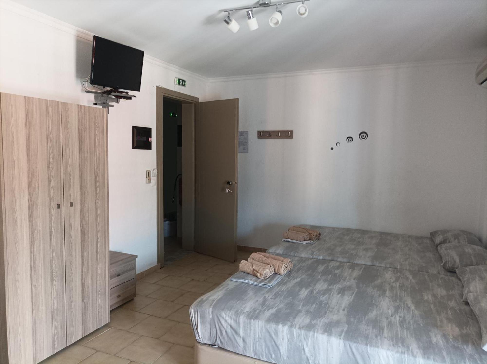 Kleanthis Blue Apartment Nea Vrasna Ngoại thất bức ảnh